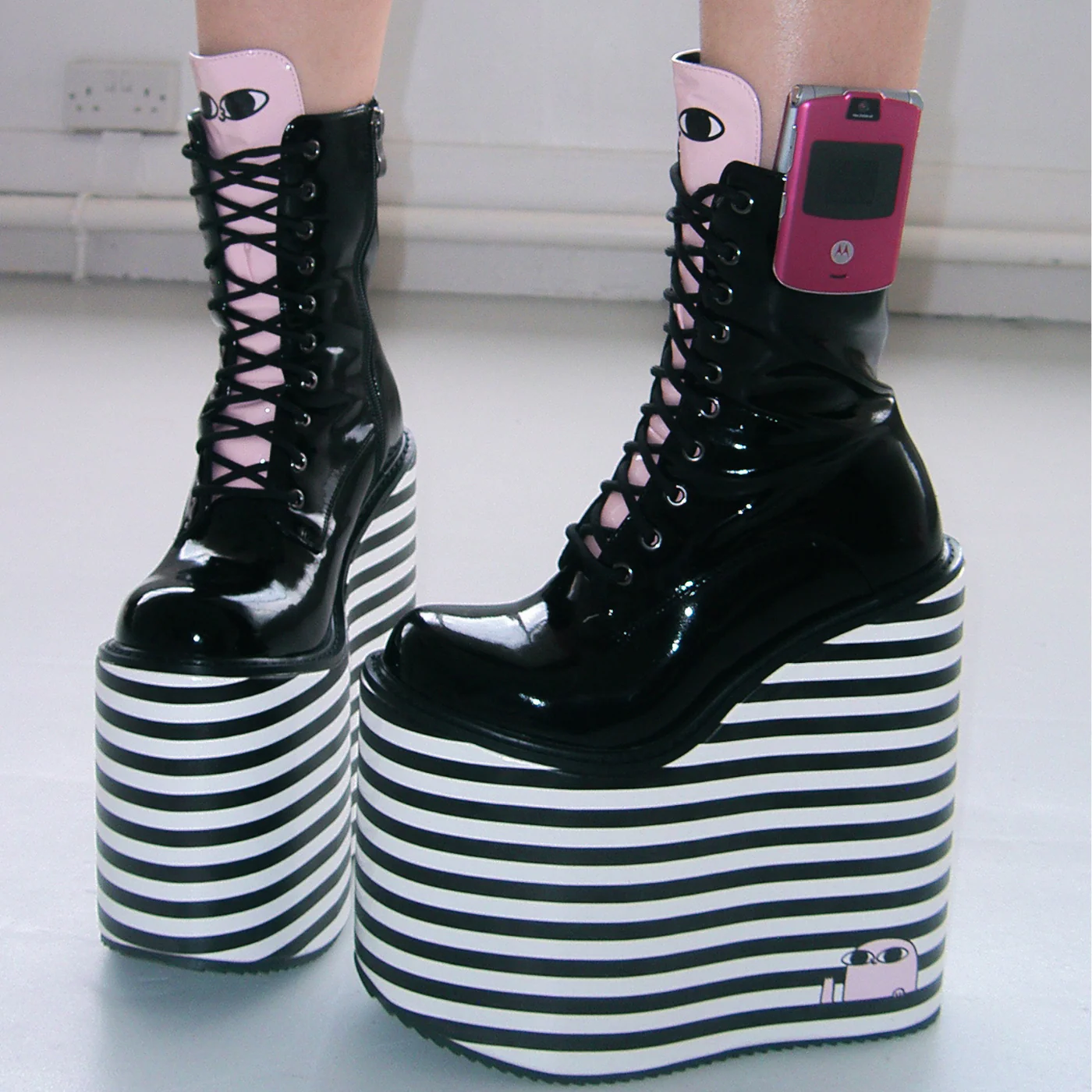 A Bean With a Platform to Dream Boots - Image 7