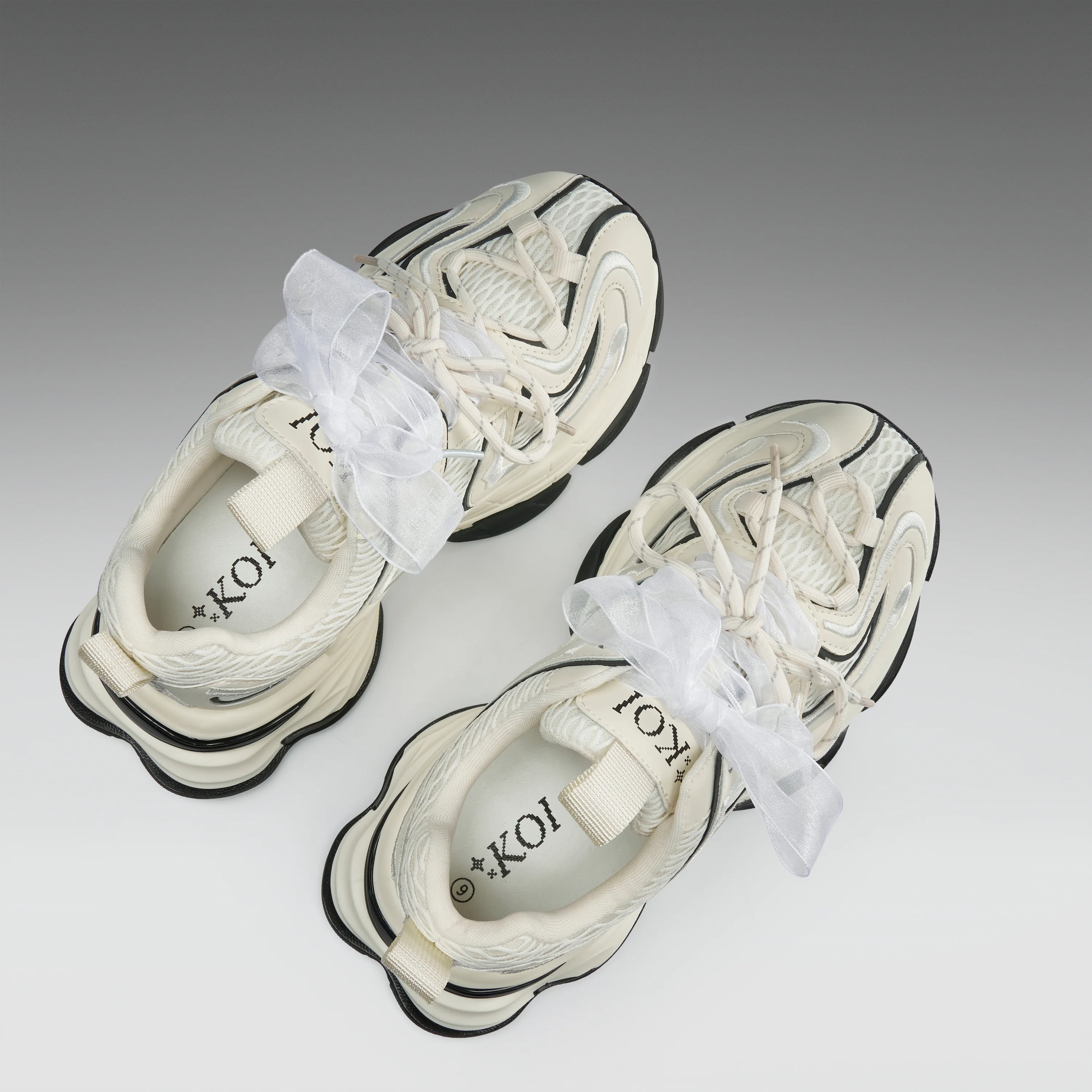 Labyrinth Mega Chunky Trainers - White - Image 4