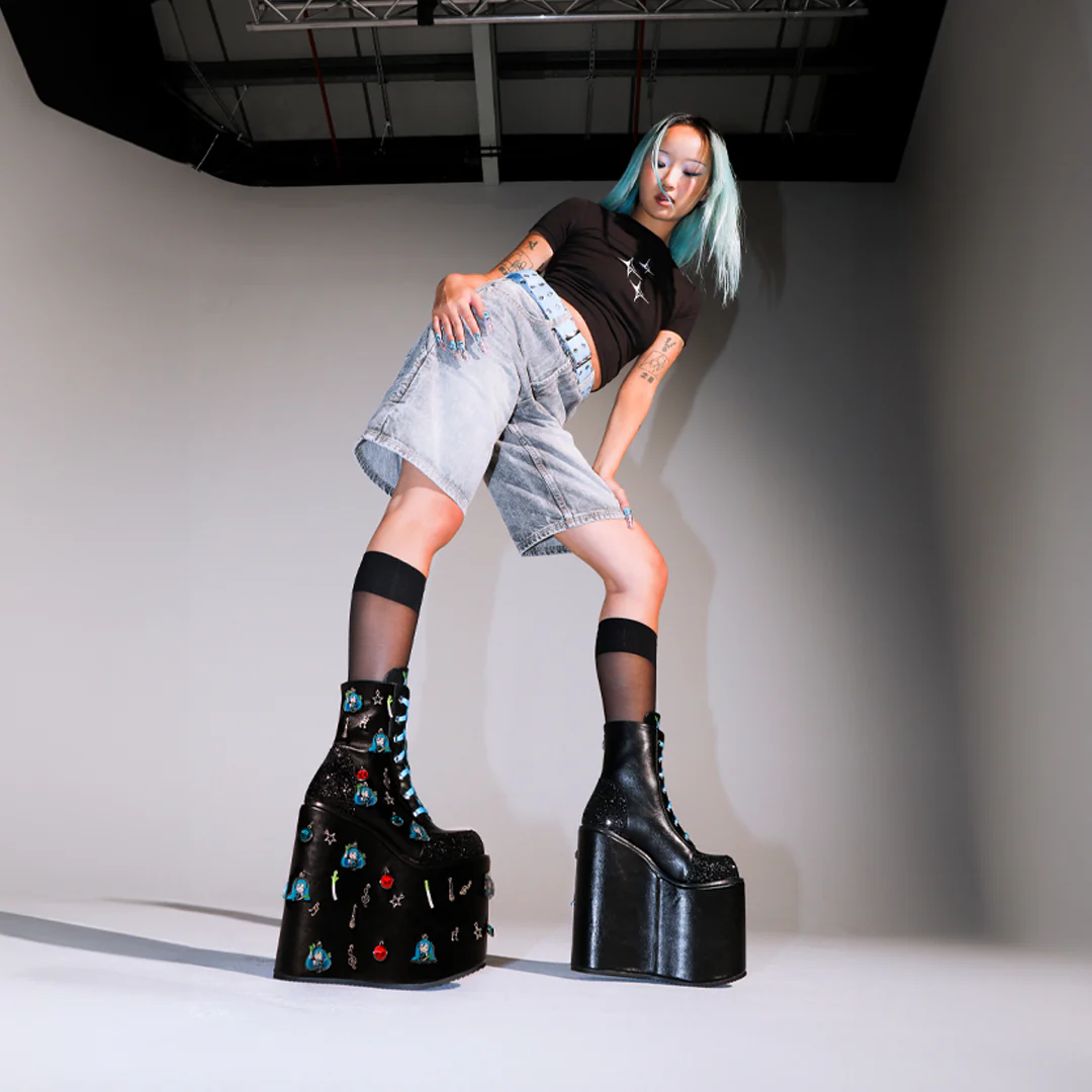Musical Leek Miku Mega Platform Charm Boots - Image 7