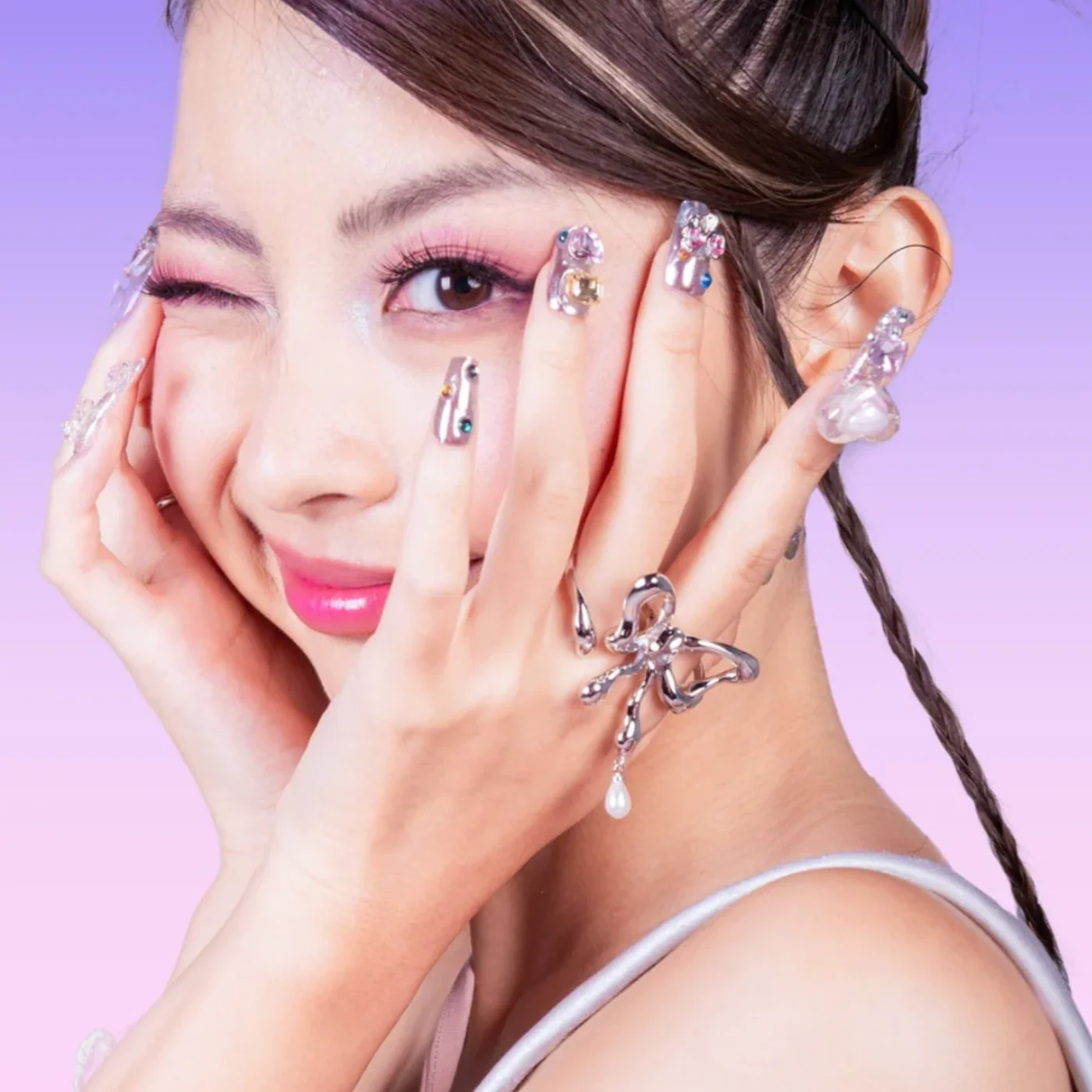 OHTNYC Pearl Bow Ring - Image 4