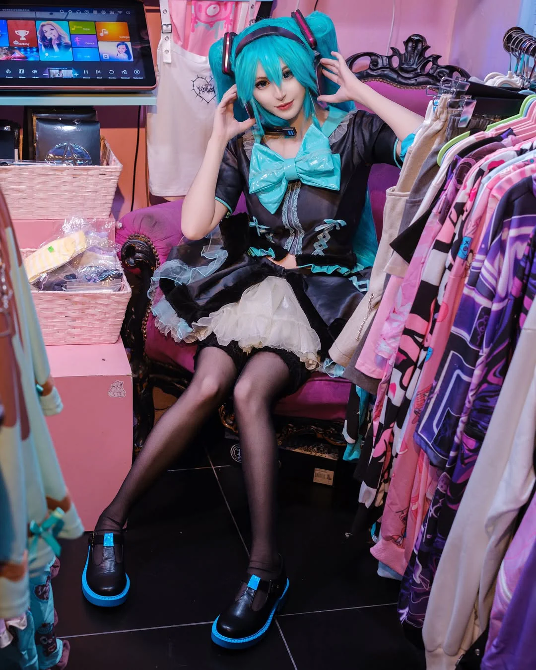 The Hatsune Miku Mary Janes - Black - Image 8